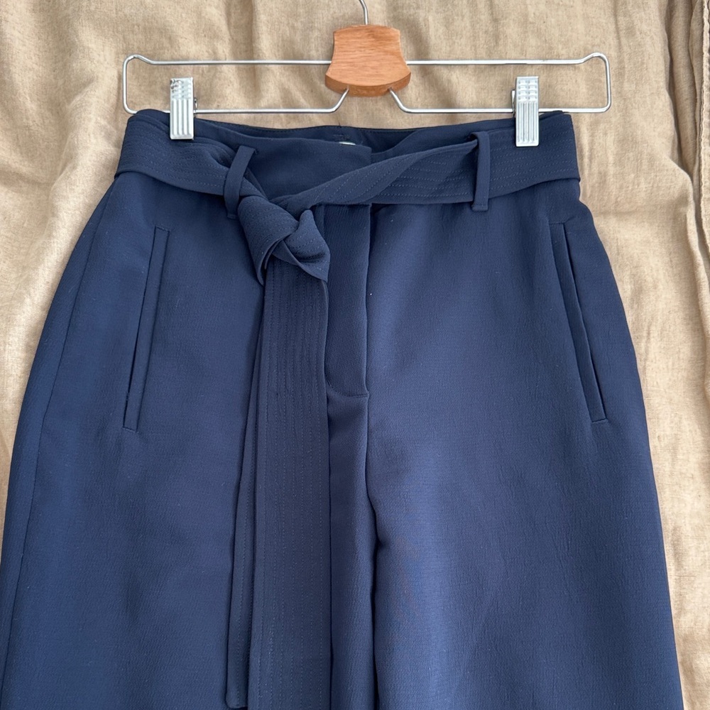 Aritzia Wilfred Elegant Navy Women's Pants - Picture 8 of 8